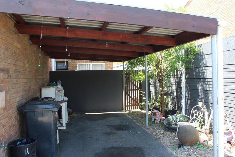 2 Bedroom Property for Sale in Glenwood Western Cape